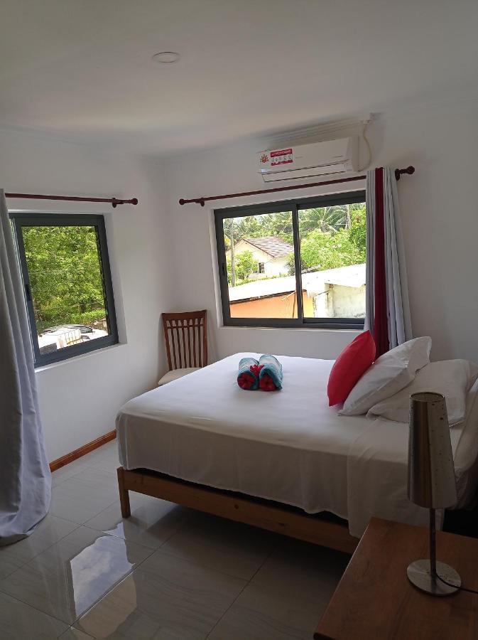 Les Forbans Selfcatering Apartment Takamaka Luaran gambar